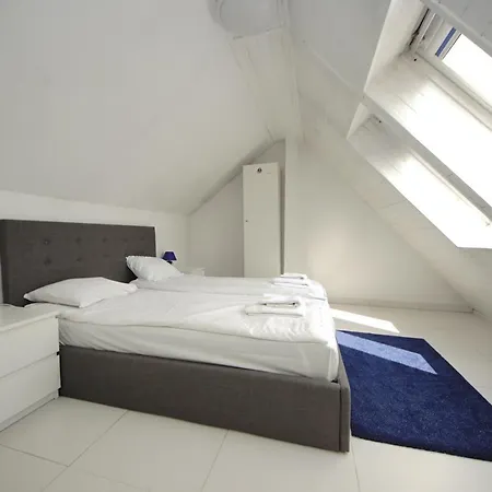 Comfort Korzeniowskiego 아파트 그디니아