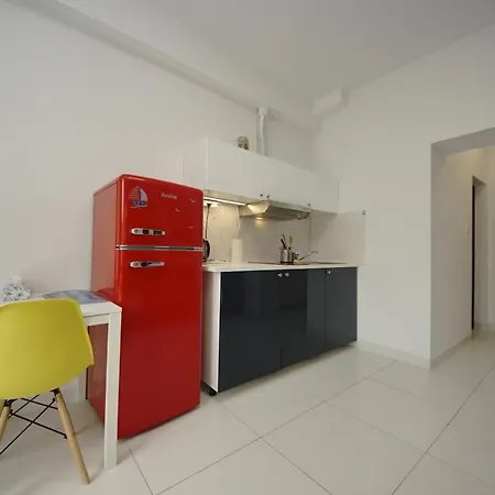 Comfort Korzeniowskiego 아파트 *